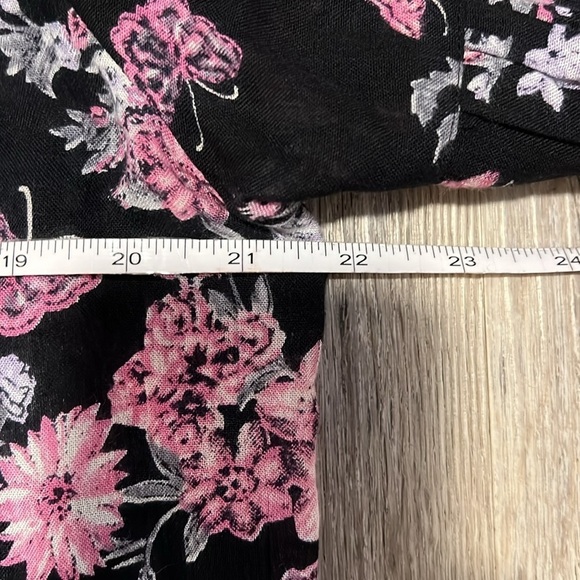 Papa Vancouver Floral Tunic Top​​​​ - Picture 12 of 15